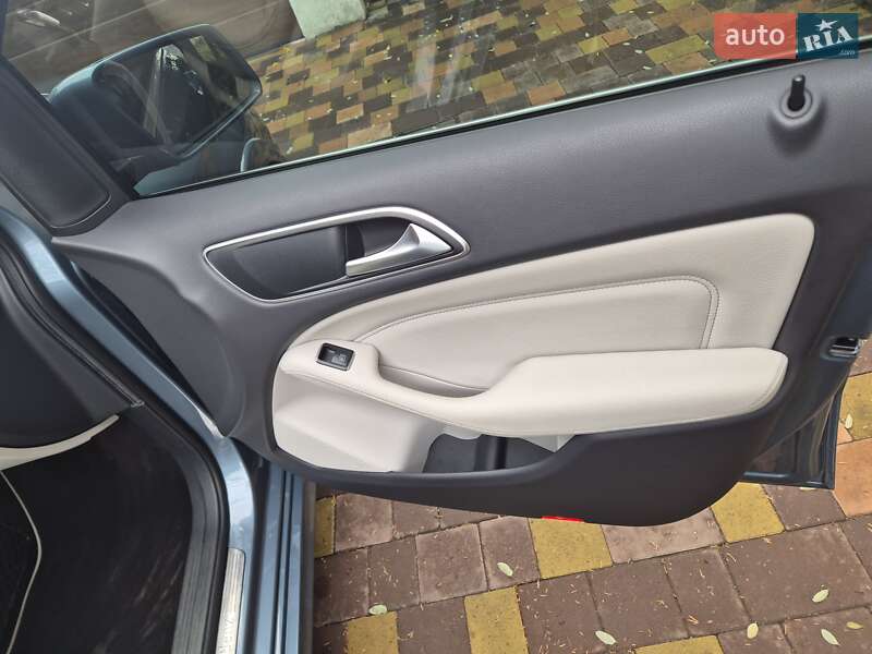 Хэтчбек Mercedes-Benz B-Class 2015 в Днепре фото 18 Хэтчбек Mercedes-Benz B-Class 2015 в Днепре