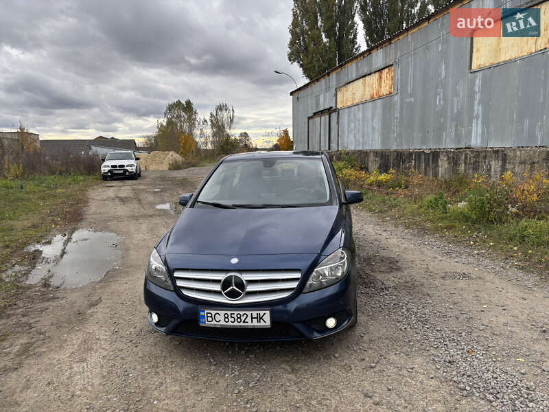 Хэтчбек Mercedes-Benz B-Class 2012 в Ровно фото 10 Хэтчбек Mercedes-Benz B-Class 2012 в Ровно