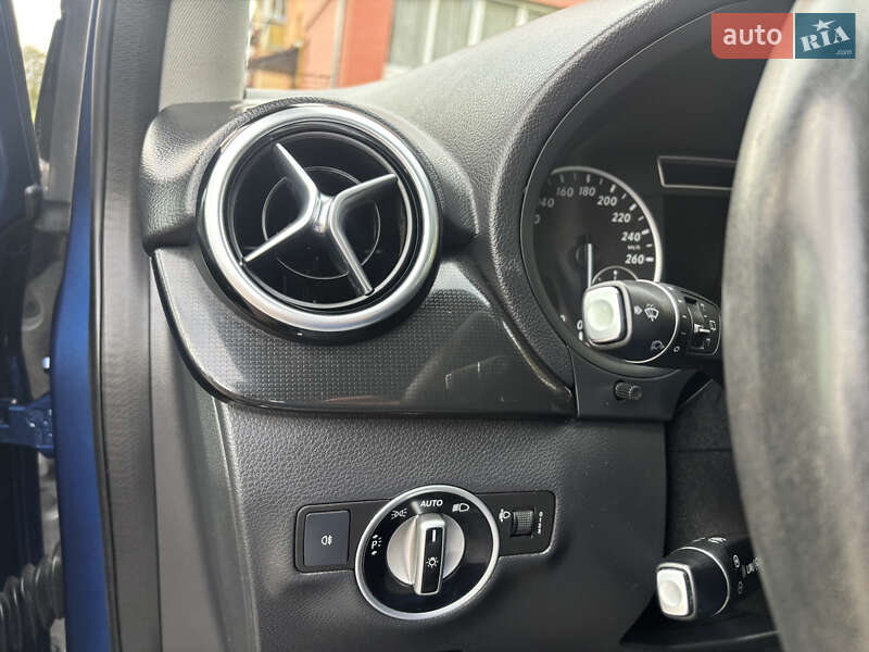 Хэтчбек Mercedes-Benz B-Class 2012 в Ровно фото 24 Хэтчбек Mercedes-Benz B-Class 2012 в Ровно