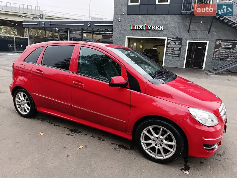 Mercedes-Benz B-Class