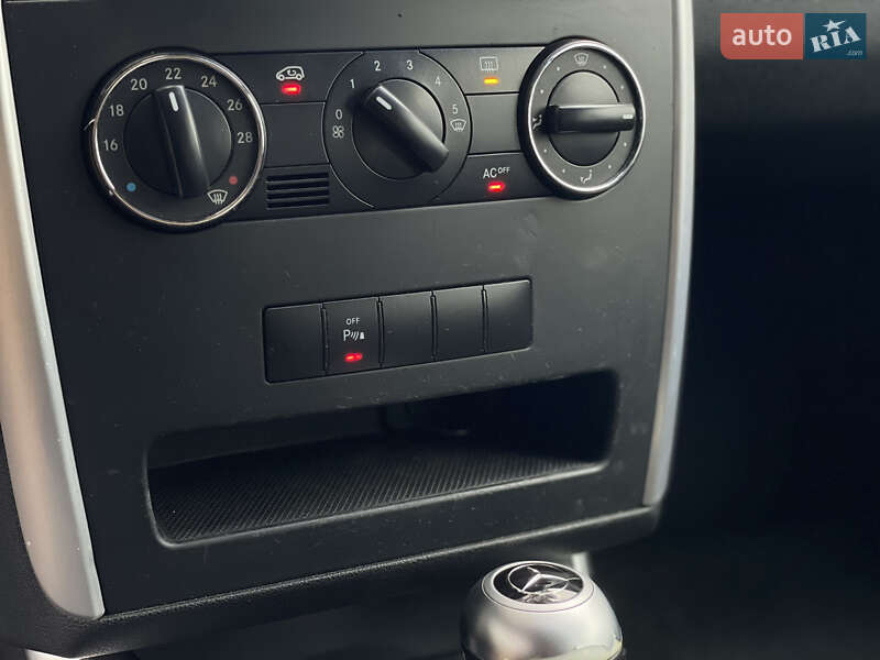 Хетчбек Mercedes-Benz B-Class 2005 в Львові фото 23 Хетчбек Mercedes-Benz B-Class 2005 в Львові