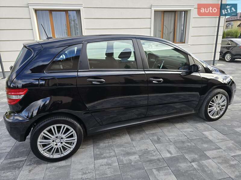 Хэтчбек Mercedes-Benz B-Class 2005 в Ивано-Франковске фото 3 Хэтчбек Mercedes-Benz B-Class 2005 в Ивано-Франковске
