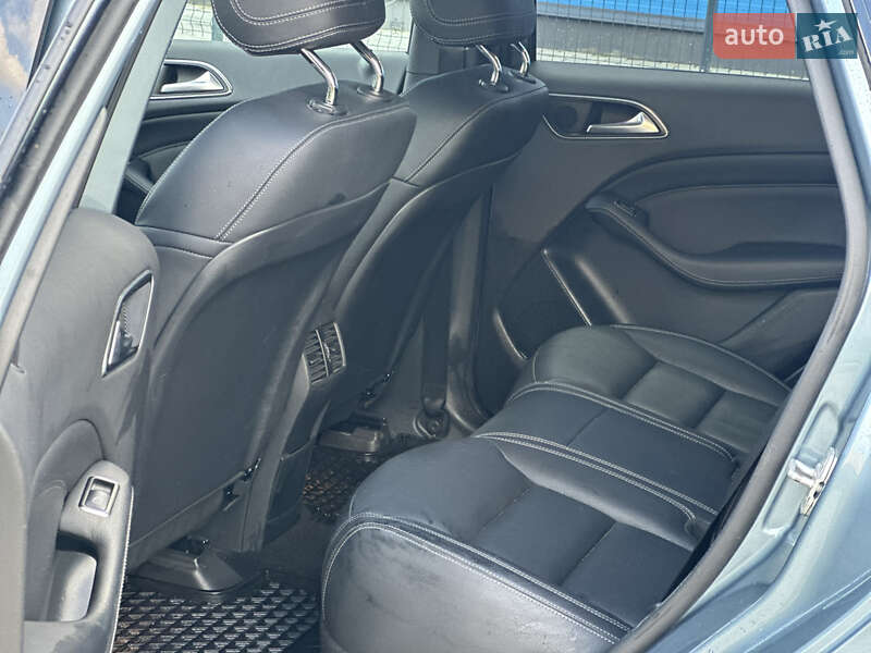 Хетчбек Mercedes-Benz B-Class 2015 в Львові фото 24 Хетчбек Mercedes-Benz B-Class 2015 в Львові