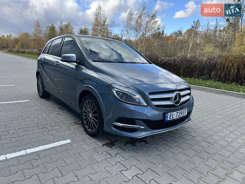 Хетчбек Mercedes-Benz B-Class 2015 в Львові фото 42 Хетчбек Mercedes-Benz B-Class 2015 в Львові