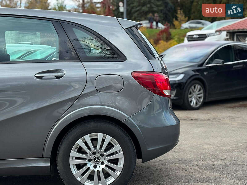 Хетчбек Mercedes-Benz B-Class 2017 в Вінниці фото 6 Хетчбек Mercedes-Benz B-Class 2017 в Вінниці