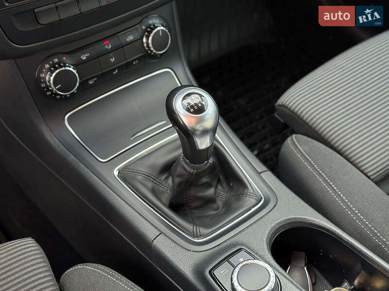 Хетчбек Mercedes-Benz B-Class 2017 в Вінниці фото 25 Хетчбек Mercedes-Benz B-Class 2017 в Вінниці