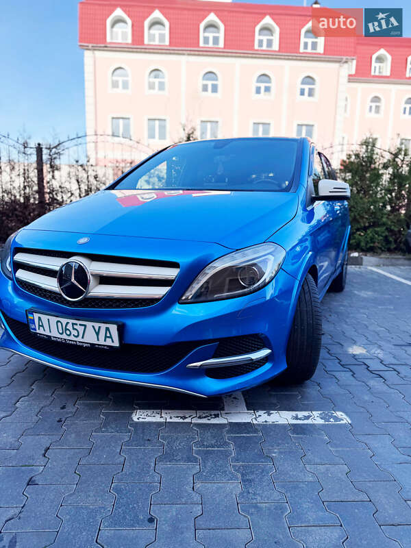 Mercedes-Benz B-Class 2016 Mercedes-Benz B-Class 2016