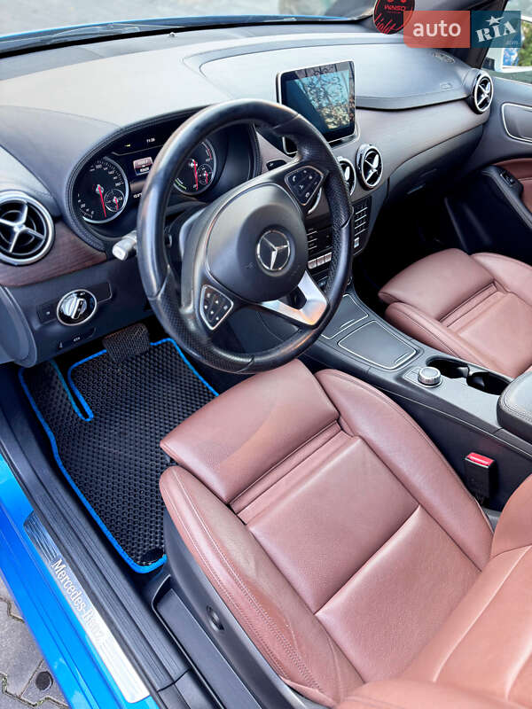 Хэтчбек Mercedes-Benz B-Class 2016 в Киеве фото 14 Хэтчбек Mercedes-Benz B-Class 2016 в Киеве