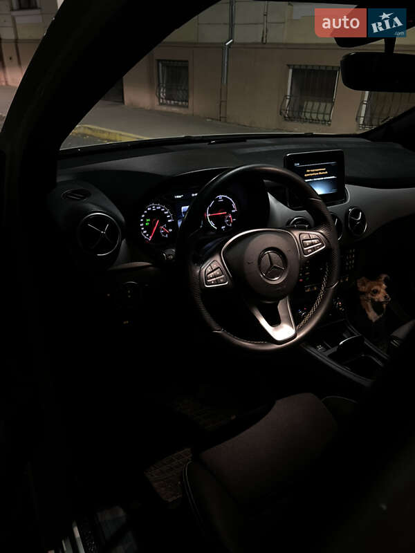 Хэтчбек Mercedes-Benz B-Class 2015 в Черновцах