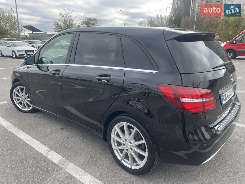 Хэтчбек Mercedes-Benz B-Class 2018 в Киеве фото 5 Хэтчбек Mercedes-Benz B-Class 2018 в Киеве