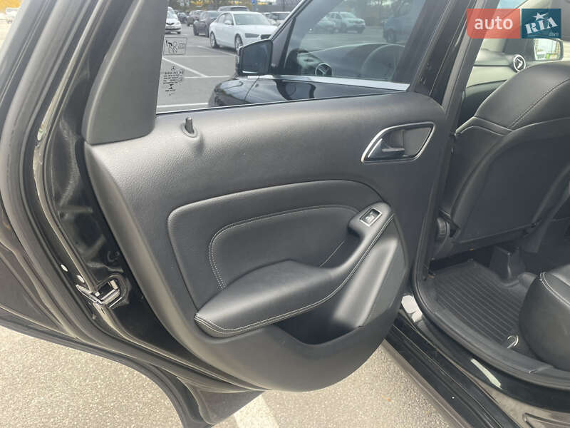 Хэтчбек Mercedes-Benz B-Class 2018 в Киеве фото 20 Хэтчбек Mercedes-Benz B-Class 2018 в Киеве