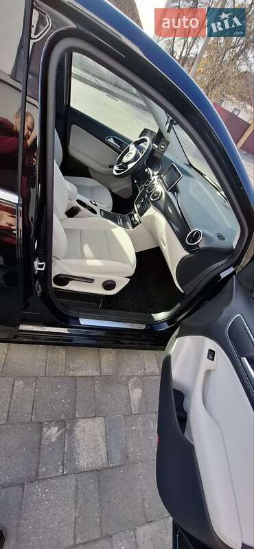 Хэтчбек Mercedes-Benz B-Class 2015 в Остроге