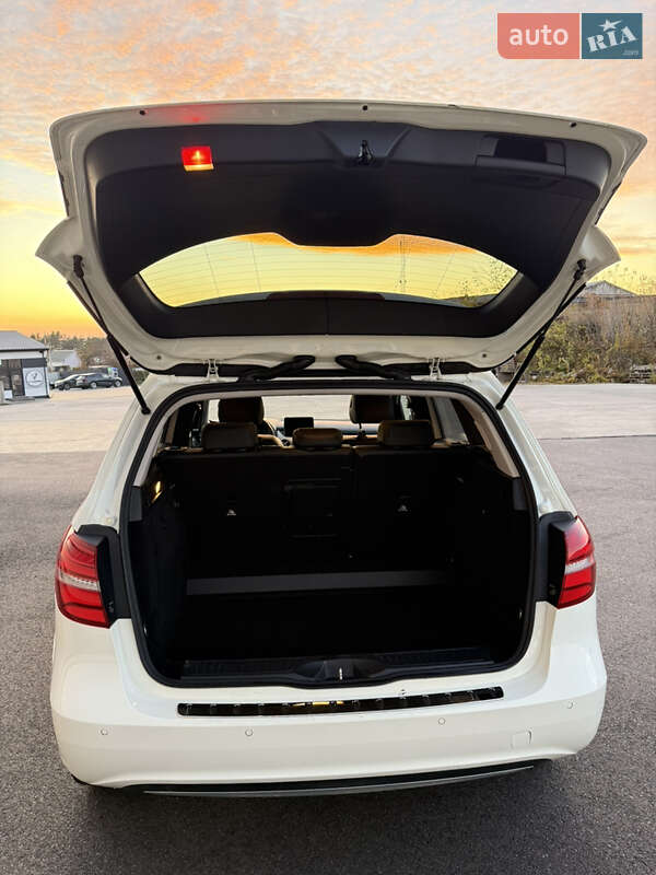 Хэтчбек Mercedes-Benz B-Class 2015 в Виннице фото 37 Хэтчбек Mercedes-Benz B-Class 2015 в Виннице