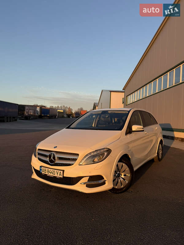 Хэтчбек Mercedes-Benz B-Class 2015 в Виннице фото 69 Хэтчбек Mercedes-Benz B-Class 2015 в Виннице