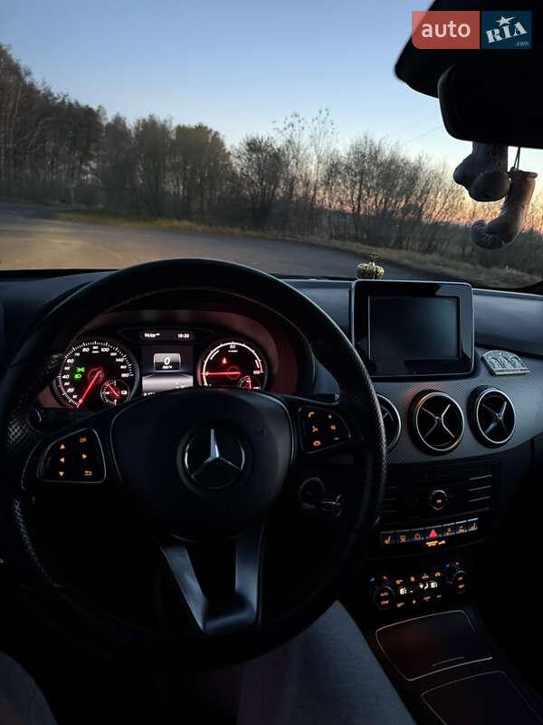 Хэтчбек Mercedes-Benz B-Class 2014 в Ковеле фото 18 Хэтчбек Mercedes-Benz B-Class 2014 в Ковеле