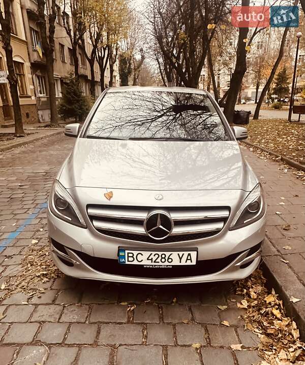 Mercedes-Benz B-Class 2016 Mercedes-Benz B-Class 2016