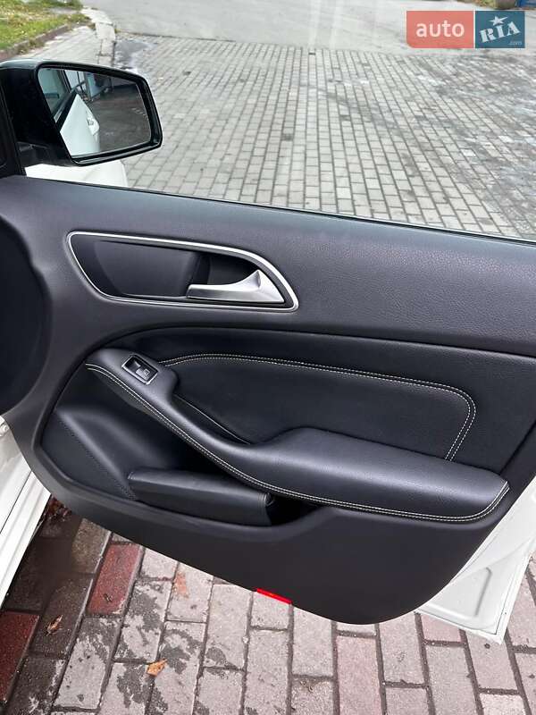 Хэтчбек Mercedes-Benz B-Class 2014 в Львове