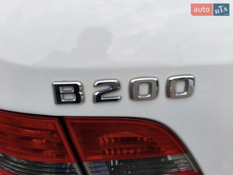 Хэтчбек Mercedes-Benz B-Class 2010 в Киеве фото 14 Хэтчбек Mercedes-Benz B-Class 2010 в Киеве