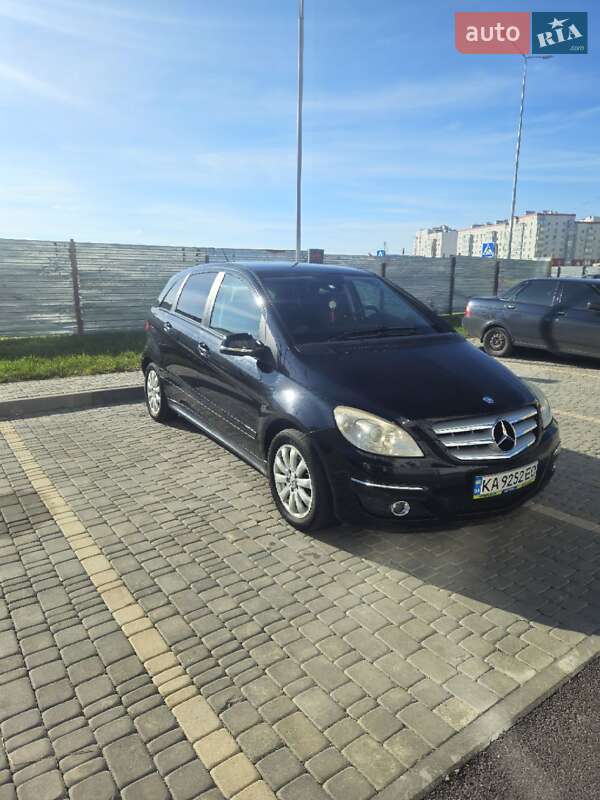 Хэтчбек Mercedes-Benz B-Class 2009 в Старой Синяве