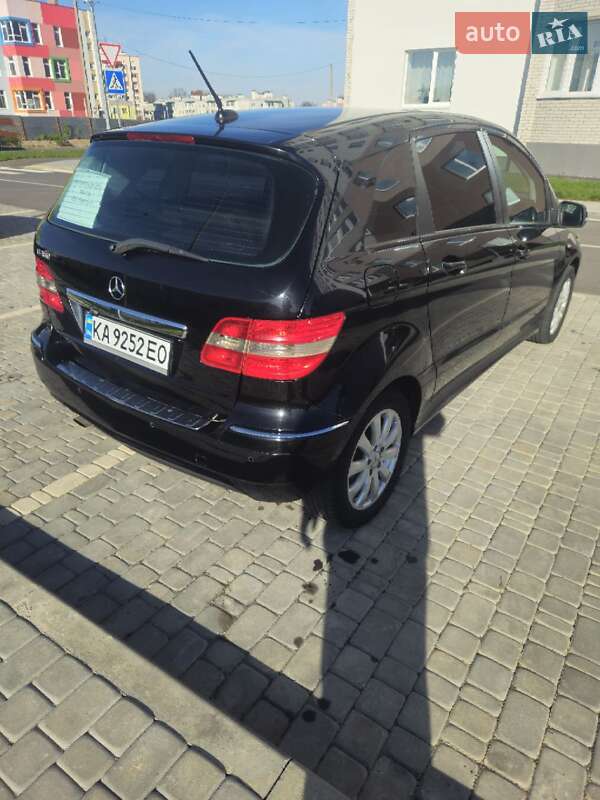 Хэтчбек Mercedes-Benz B-Class 2009 в Старой Синяве