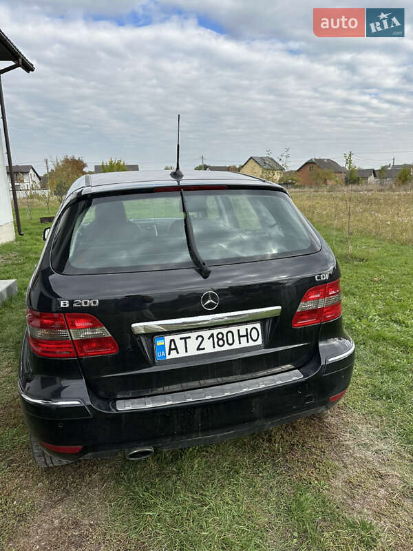 Хетчбек Mercedes-Benz B-Class 2008 в Івано-Франківську фото 3 Хетчбек Mercedes-Benz B-Class 2008 в Івано-Франківську