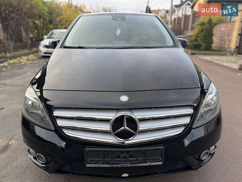 Хэтчбек Mercedes-Benz B-Class 2014 в Киеве фото 2 Хэтчбек Mercedes-Benz B-Class 2014 в Киеве