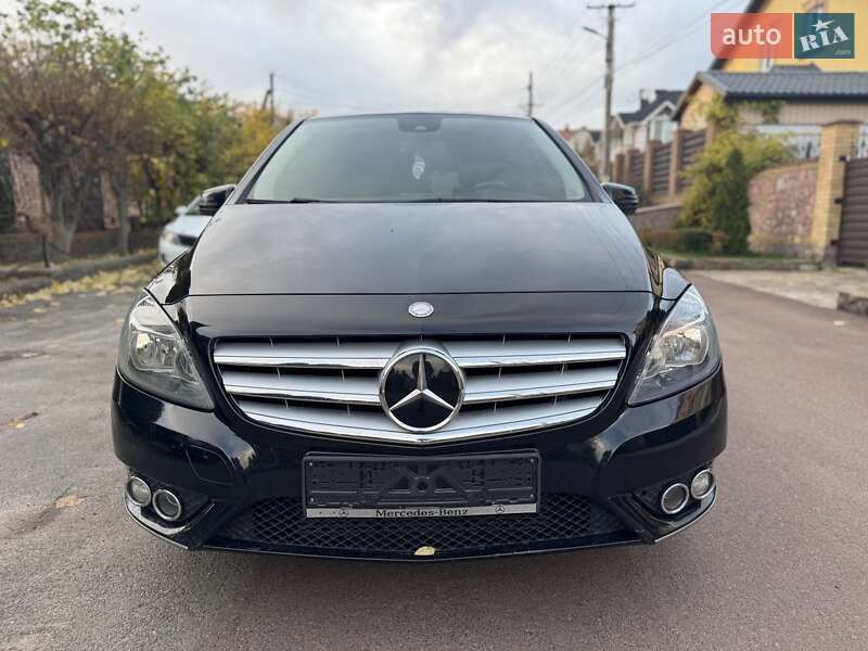 Хэтчбек Mercedes-Benz B-Class 2014 в Киеве фото 8 Хэтчбек Mercedes-Benz B-Class 2014 в Киеве