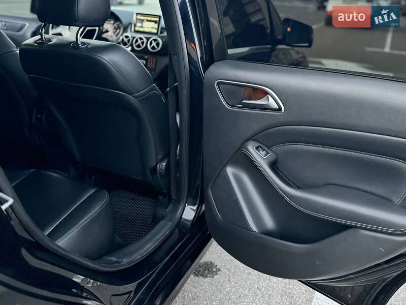 Хэтчбек Mercedes-Benz B-Class 2014 в Киеве фото 18 Хэтчбек Mercedes-Benz B-Class 2014 в Киеве