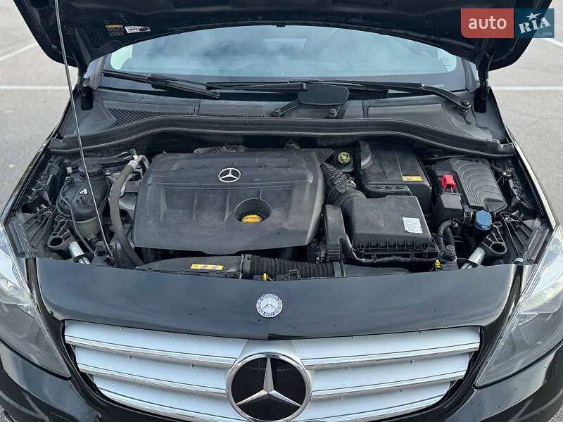 Хэтчбек Mercedes-Benz B-Class 2014 в Киеве фото 24 Хэтчбек Mercedes-Benz B-Class 2014 в Киеве