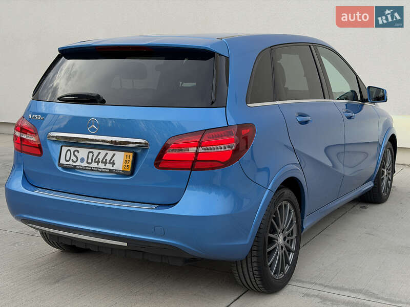 Хэтчбек Mercedes-Benz B-Class 2016 в Луцке фото 9 Хэтчбек Mercedes-Benz B-Class 2016 в Луцке