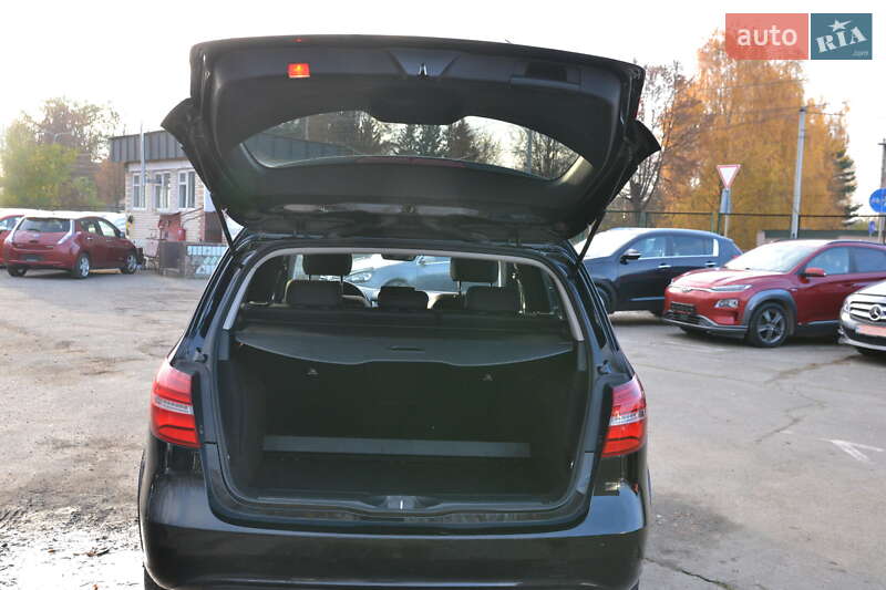 Хетчбек Mercedes-Benz B-Class 2017 в Луцьку фото 22 Хетчбек Mercedes-Benz B-Class 2017 в Луцьку