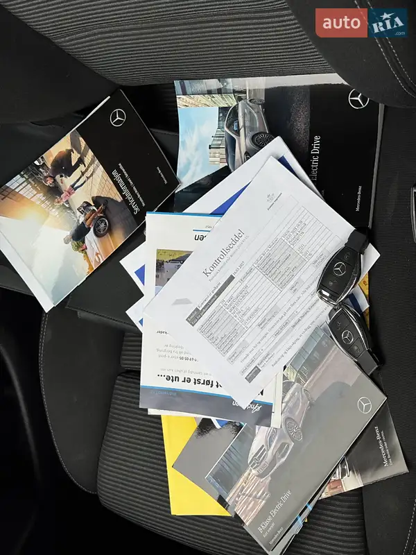 Хэтчбек Mercedes-Benz B-Class 2017 в Каменец-Подольском документ