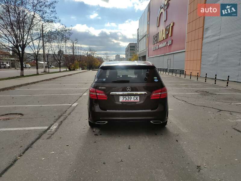 Хэтчбек Mercedes-Benz B-Class 2015 в Киеве
