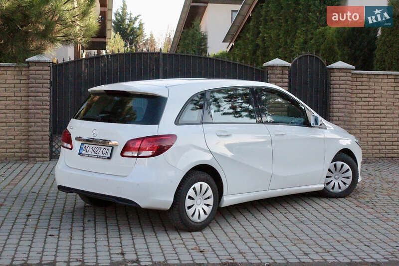 Хэтчбек Mercedes-Benz B-Class 2016 в Виноградове