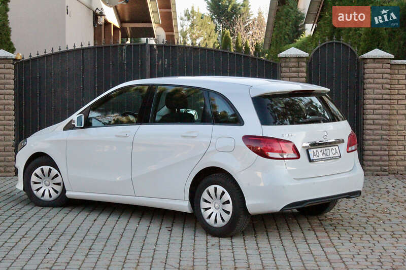 Хэтчбек Mercedes-Benz B-Class 2016 в Виноградове