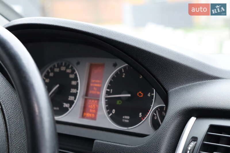 Хетчбек Mercedes-Benz B-Class 2005 в Щасливе фото 16 Хетчбек Mercedes-Benz B-Class 2005 в Щасливе