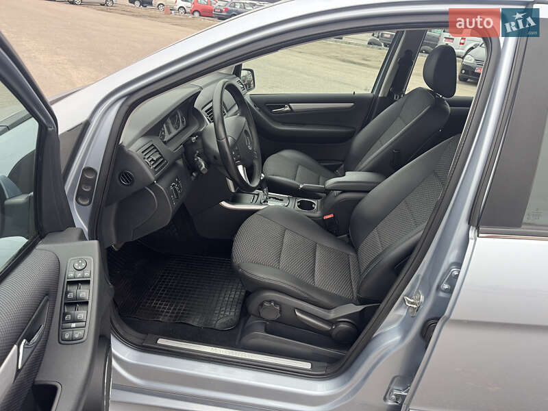 Хэтчбек Mercedes-Benz B-Class 2010 в Белой Церкви фото 29 Хэтчбек Mercedes-Benz B-Class 2010 в Белой Церкви