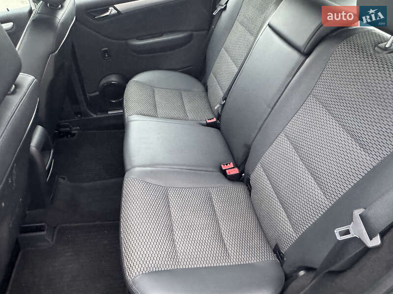 Хэтчбек Mercedes-Benz B-Class 2010 в Белой Церкви фото 45 Хэтчбек Mercedes-Benz B-Class 2010 в Белой Церкви