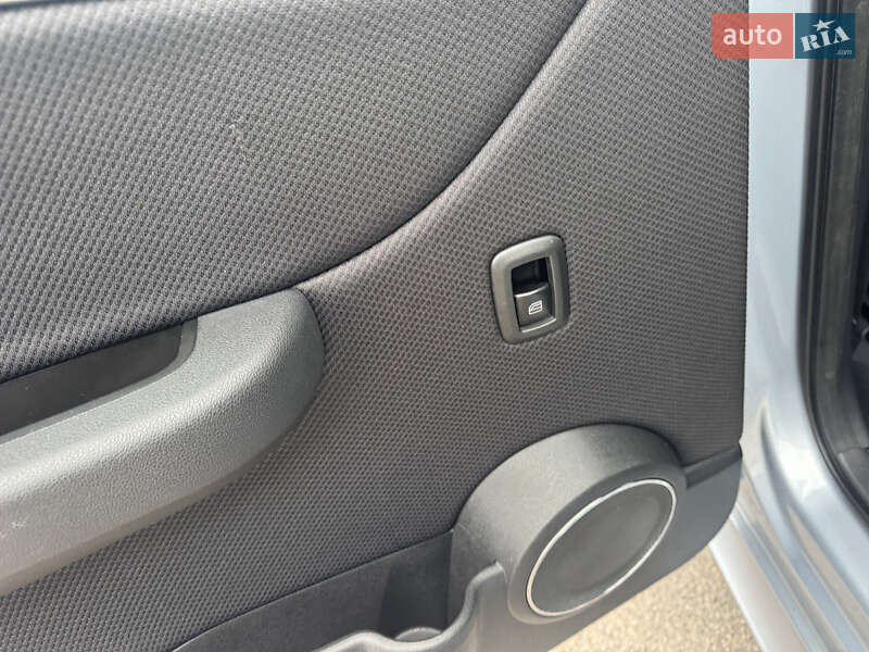 Хэтчбек Mercedes-Benz B-Class 2010 в Белой Церкви фото 48 Хэтчбек Mercedes-Benz B-Class 2010 в Белой Церкви