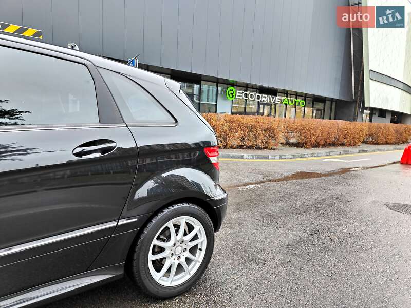 Хэтчбек Mercedes-Benz B-Class 2010 в Киеве фото 8 Хэтчбек Mercedes-Benz B-Class 2010 в Киеве