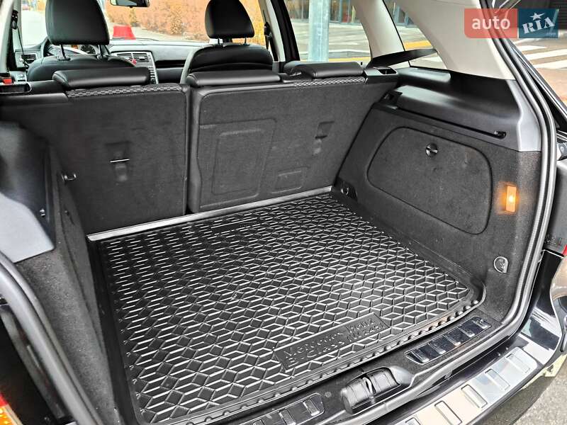 Хэтчбек Mercedes-Benz B-Class 2010 в Киеве фото 17 Хэтчбек Mercedes-Benz B-Class 2010 в Киеве