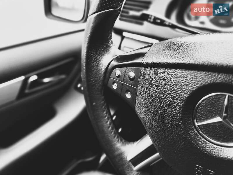Хэтчбек Mercedes-Benz B-Class 2010 в Киеве фото 54 Хэтчбек Mercedes-Benz B-Class 2010 в Киеве