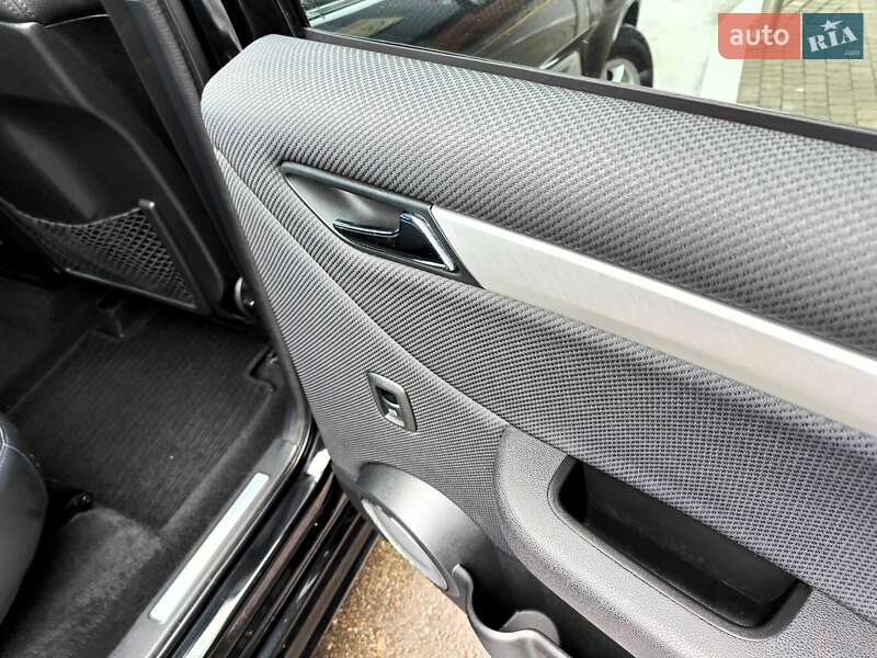 Хэтчбек Mercedes-Benz B-Class 2010 в Киеве фото 58 Хэтчбек Mercedes-Benz B-Class 2010 в Киеве