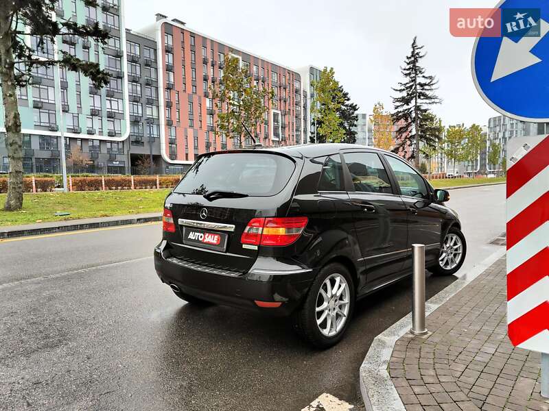 Хэтчбек Mercedes-Benz B-Class 2010 в Киеве фото 26 Хэтчбек Mercedes-Benz B-Class 2010 в Киеве