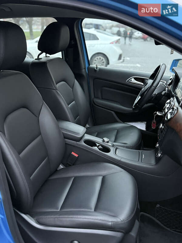 Хетчбек Mercedes-Benz B-Class 2014 в Вінниці