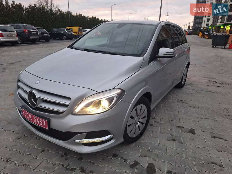 Хетчбек Mercedes-Benz B-Class 2015 в Городку фото 14 Хетчбек Mercedes-Benz B-Class 2015 в Городку