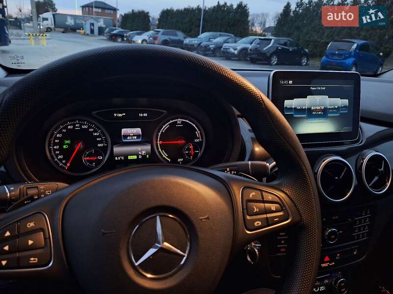 Хетчбек Mercedes-Benz B-Class 2015 в Городку фото 24 Хетчбек Mercedes-Benz B-Class 2015 в Городку