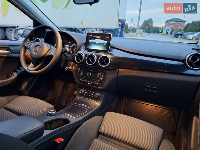 Хетчбек Mercedes-Benz B-Class 2015 в Городку фото 29 Хетчбек Mercedes-Benz B-Class 2015 в Городку