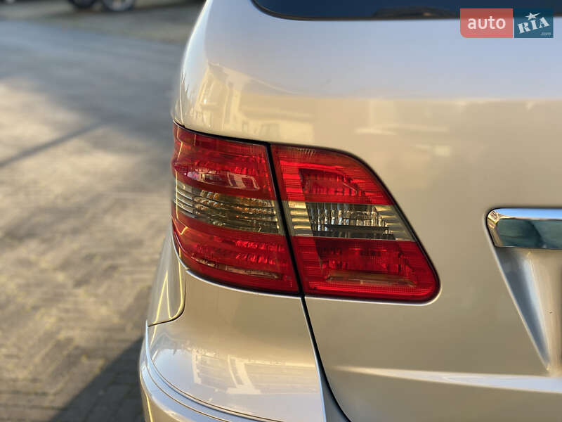 Хетчбек Mercedes-Benz B-Class 2009 в Луцьку фото 5 Хетчбек Mercedes-Benz B-Class 2009 в Луцьку