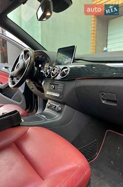 Хэтчбек Mercedes-Benz B-Class 2015 в Киеве